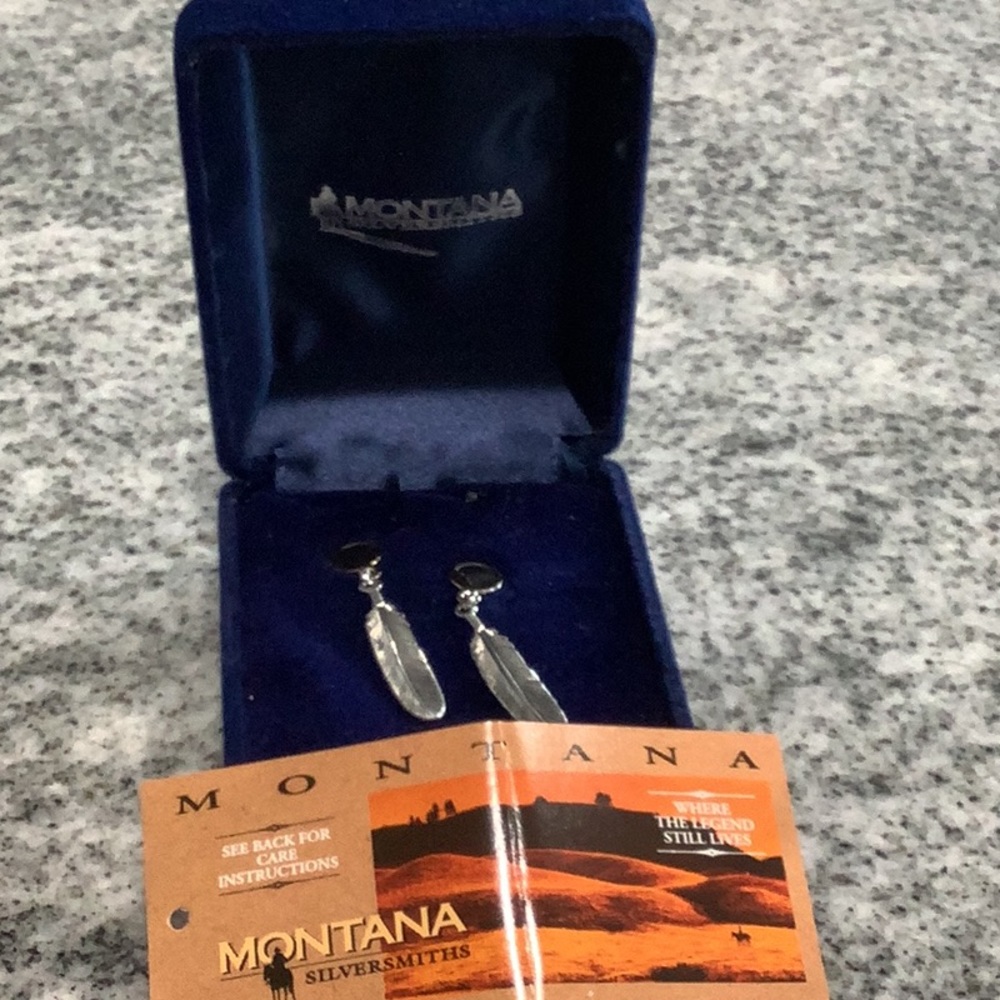 MONTANA Silversmiths western feather post earrings.  Excellent condition
